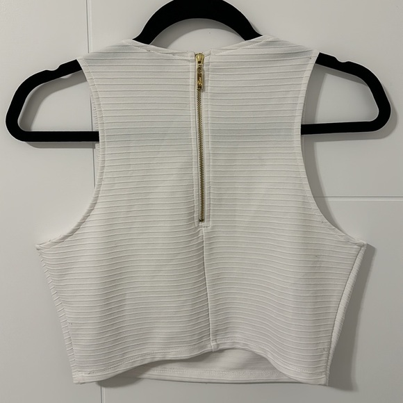 Guess Cutout Top - Picture 4 of 4